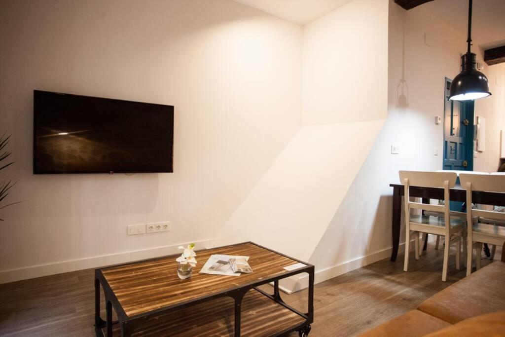 Bonito Apartamento, Nuevo Y En El Casco Viejo!!! Lejlighed Bilbao Eksteriør billede