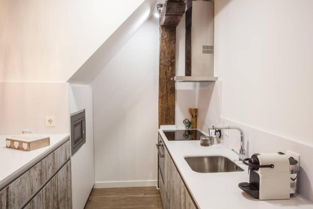 Bonito Apartamento, Nuevo Y En El Casco Viejo!!! Lejlighed Bilbao Eksteriør billede